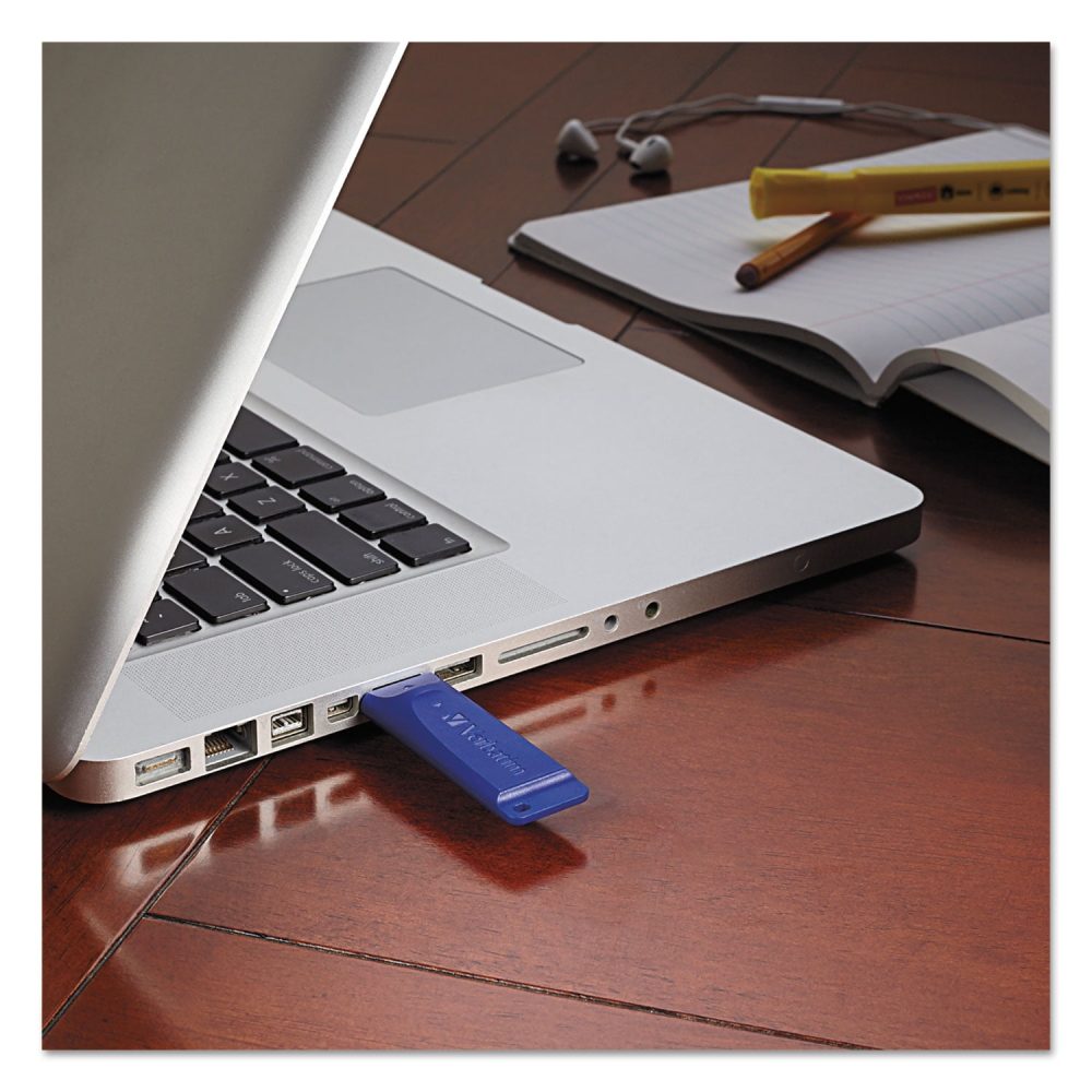Verbatim Smart 32GB USB 2.0 Flash Drive Model 97408